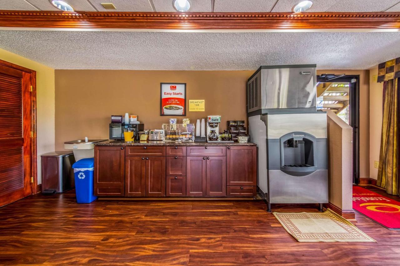 Econo Lodge Маунт-Лорел Екстер'єр фото